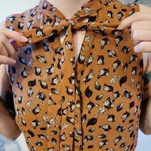 Esley sleeveless Cute Chickens teacher top